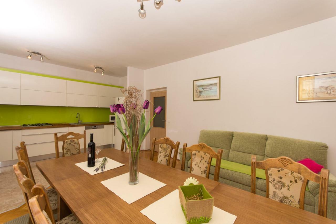 Apartman Domic Slatine Luaran gambar
