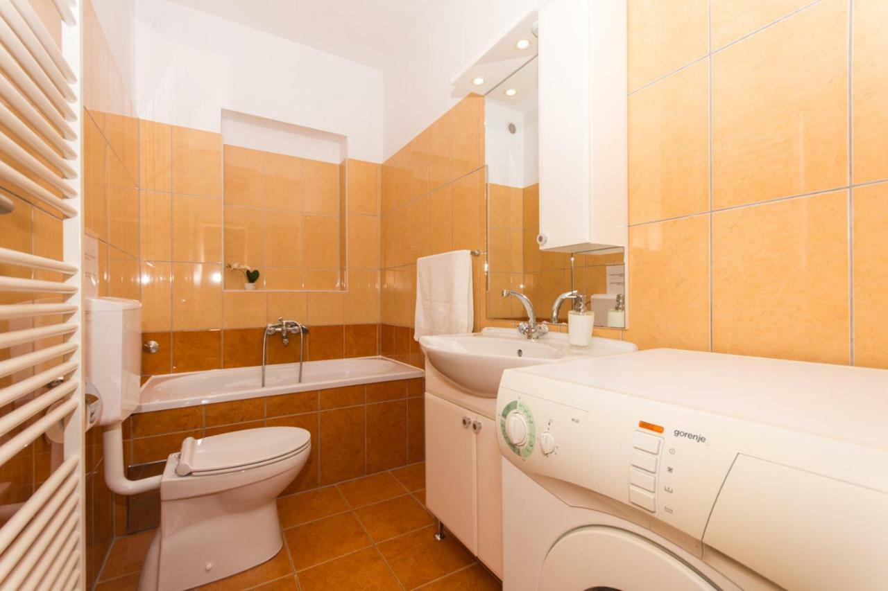 Apartman Domic Slatine Luaran gambar